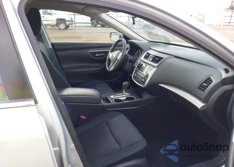 2017 Nissan Altima 2.5 S z USA, uszkodzony, nr VIN 1N4AL3AP4HN327949